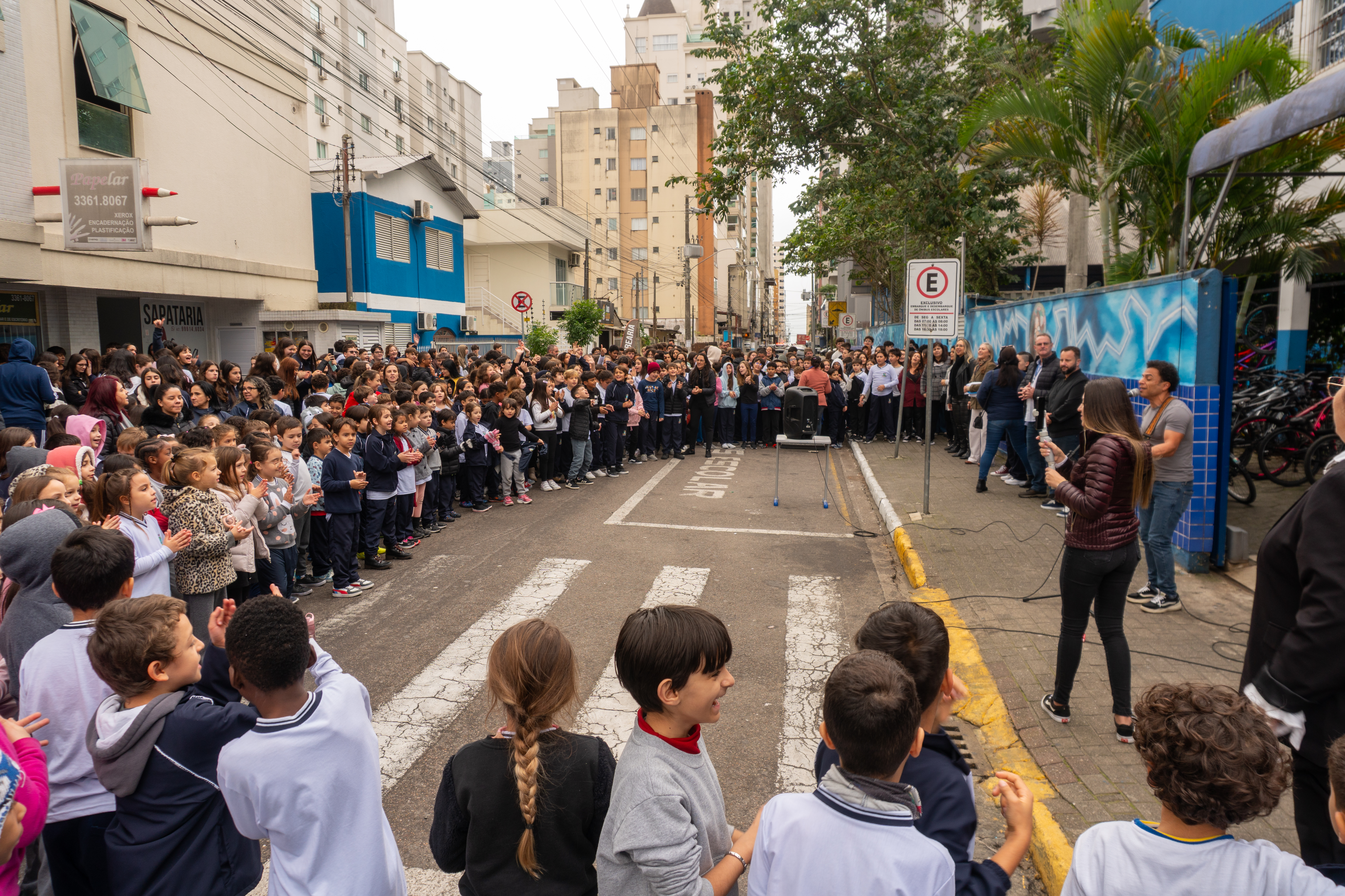 Inaugurado o mural “O Ciclo da Água”, realizado pelo projeto Sem Muros com patrocínio da Conasa Águas de Itapema