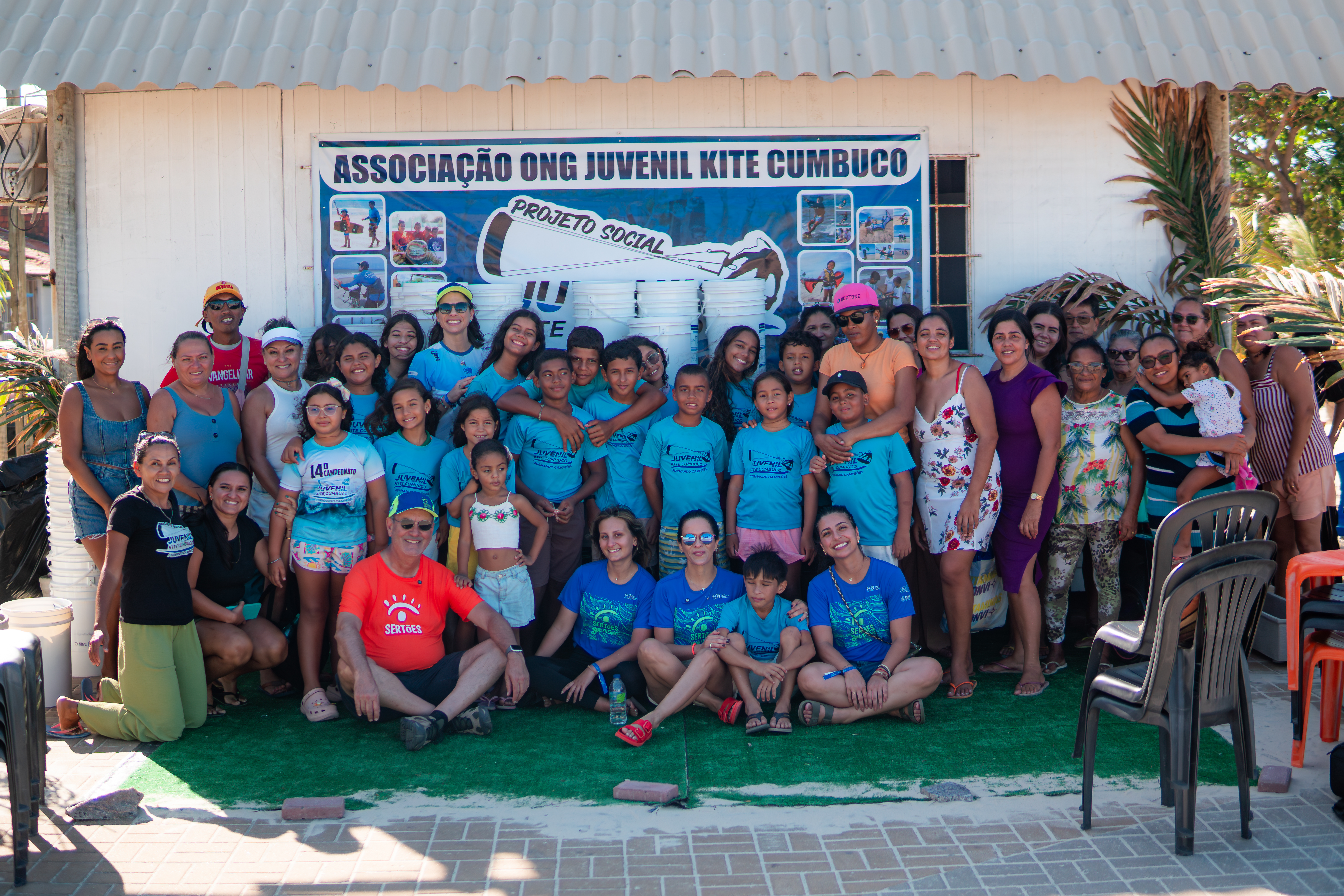 CEO da Conasa participa da entrega de filtros ConÁgua durante o Sertões Kitesurf