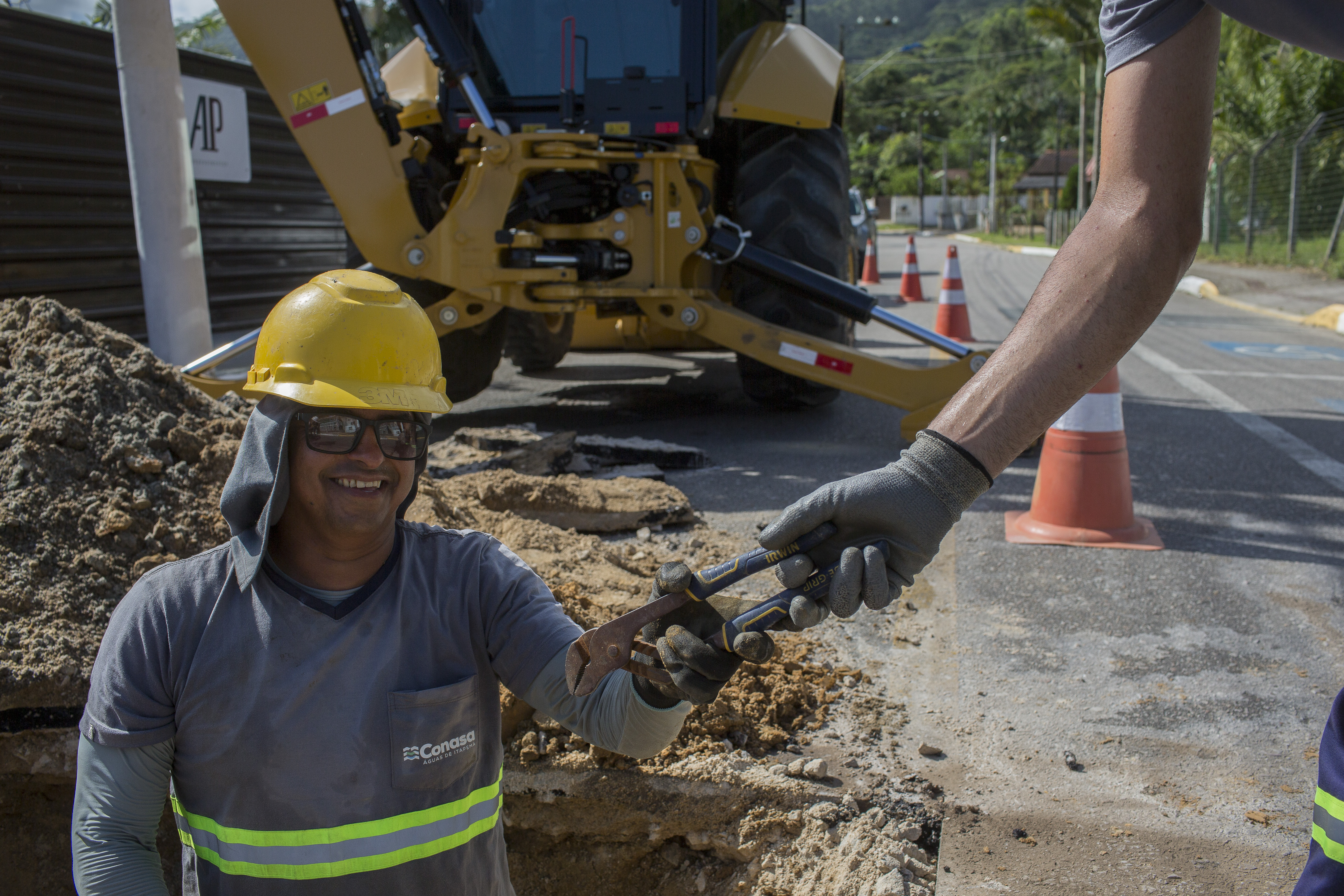 Conasa Águas de Itapema informa programação de interdição total de via no Morretes para realização de obras